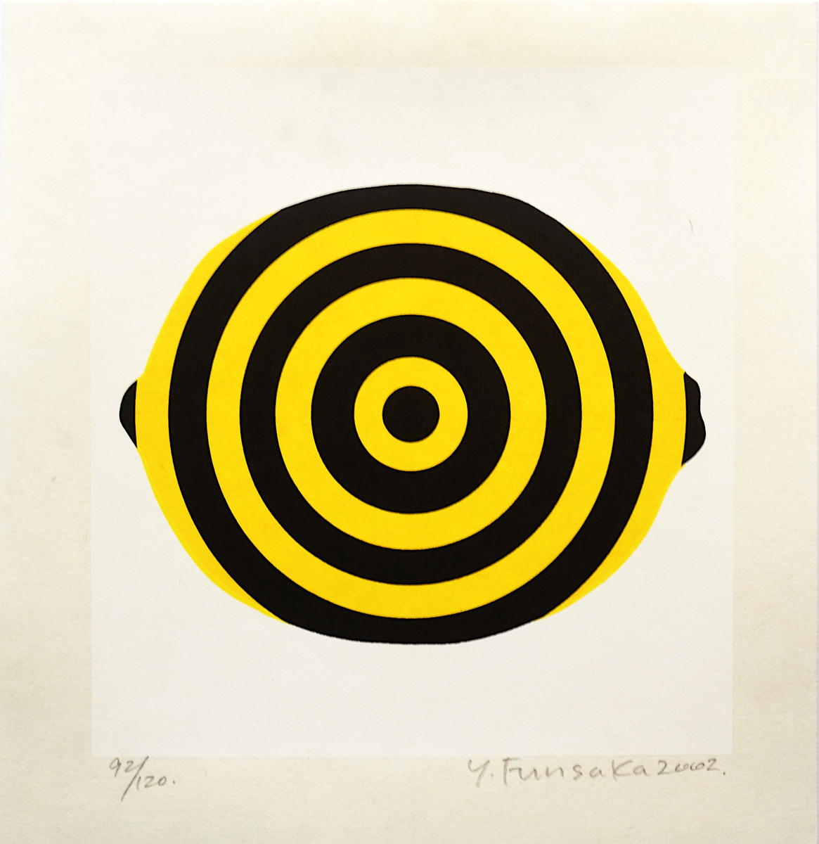 Lemon Black and White 1424